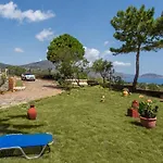 Villa Avlos *