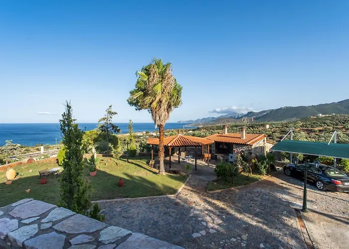 Villa Avlos *