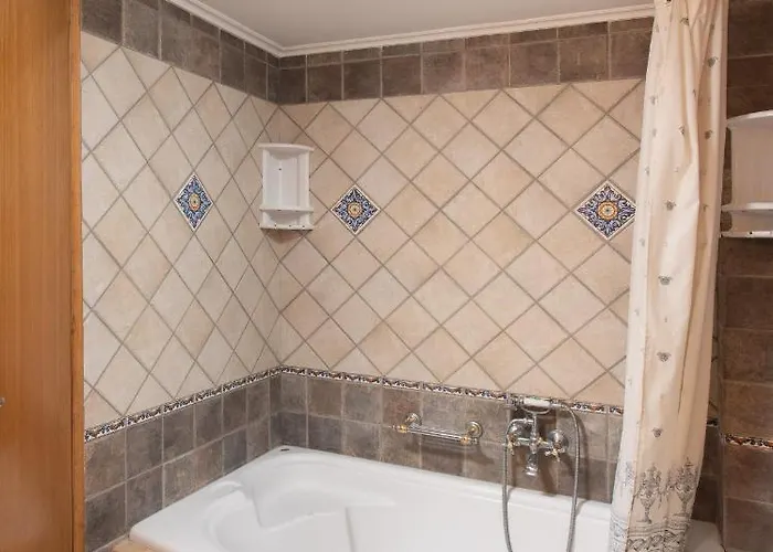 Avlos Вилла Монемвазия